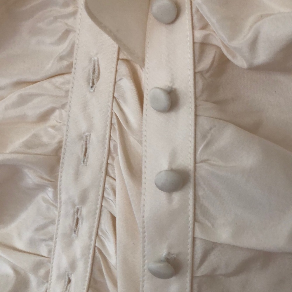 Beautiful 100% Silk Ruffle Blouse - Picture 3 of 4
